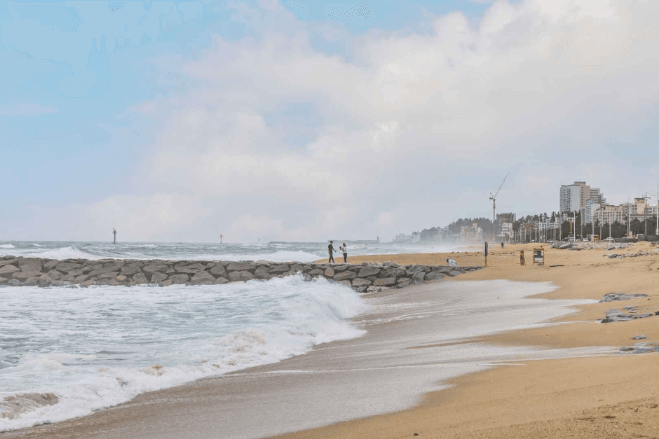 Jumunjin Breakwater (Yeongjin Beach)